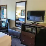 Oxford Suites Portland - Jantzen Beach